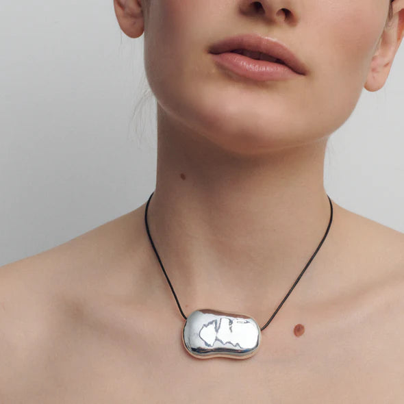 The Pebble Necklace