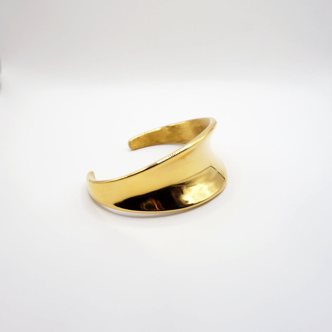 The Concave Cuff