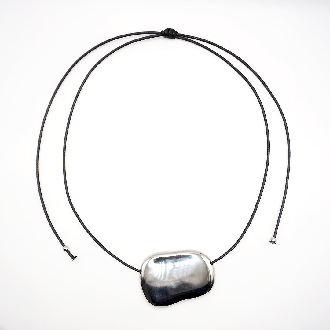 The Pebble Necklace