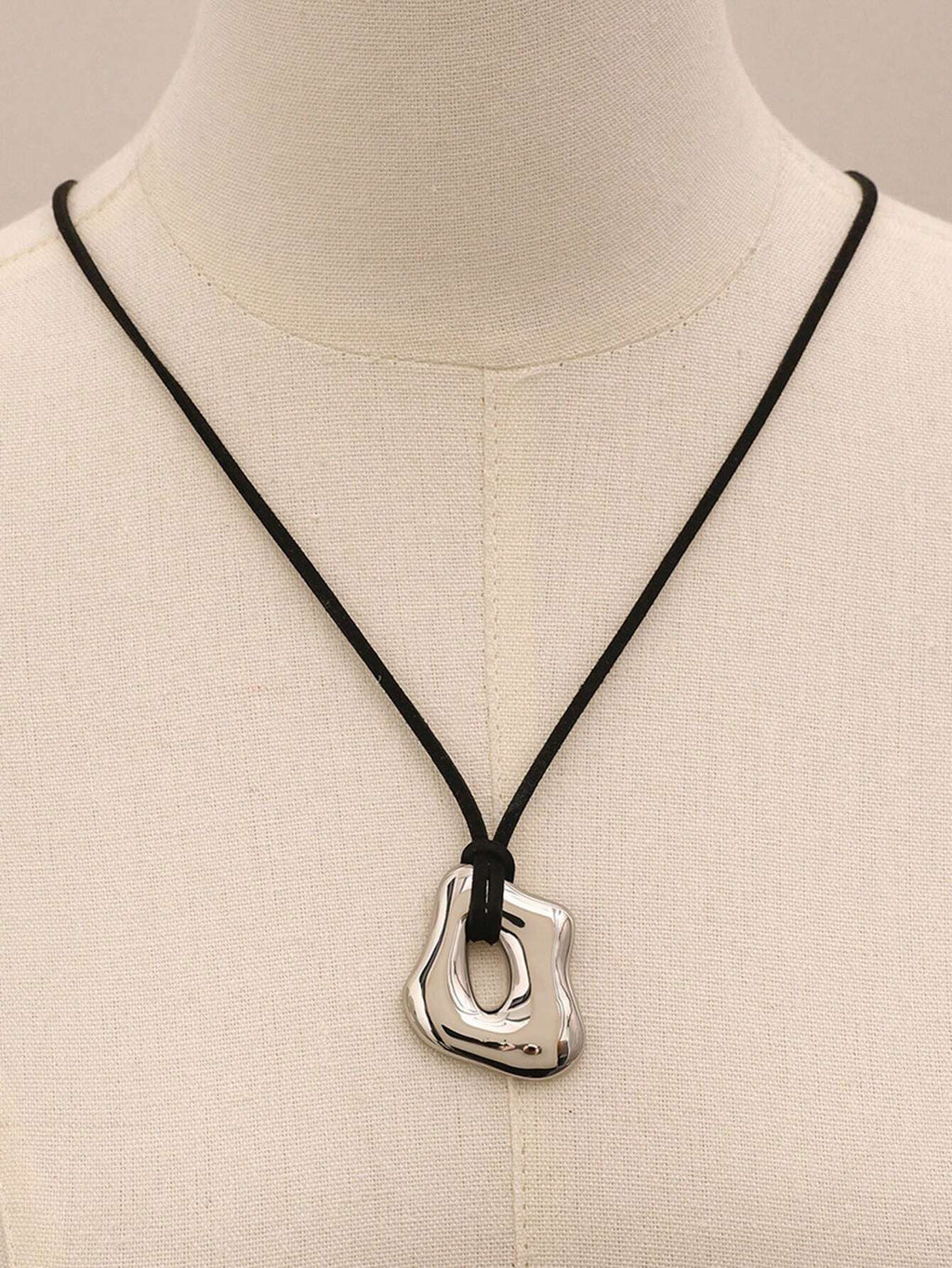 The Drift Necklace